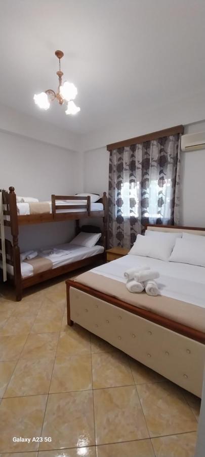 Vlorë Collaku Apartment'S מראה חיצוני תמונה