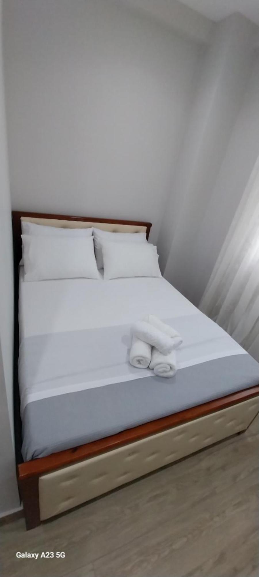 Vlorë Collaku Apartment'S מראה חיצוני תמונה
